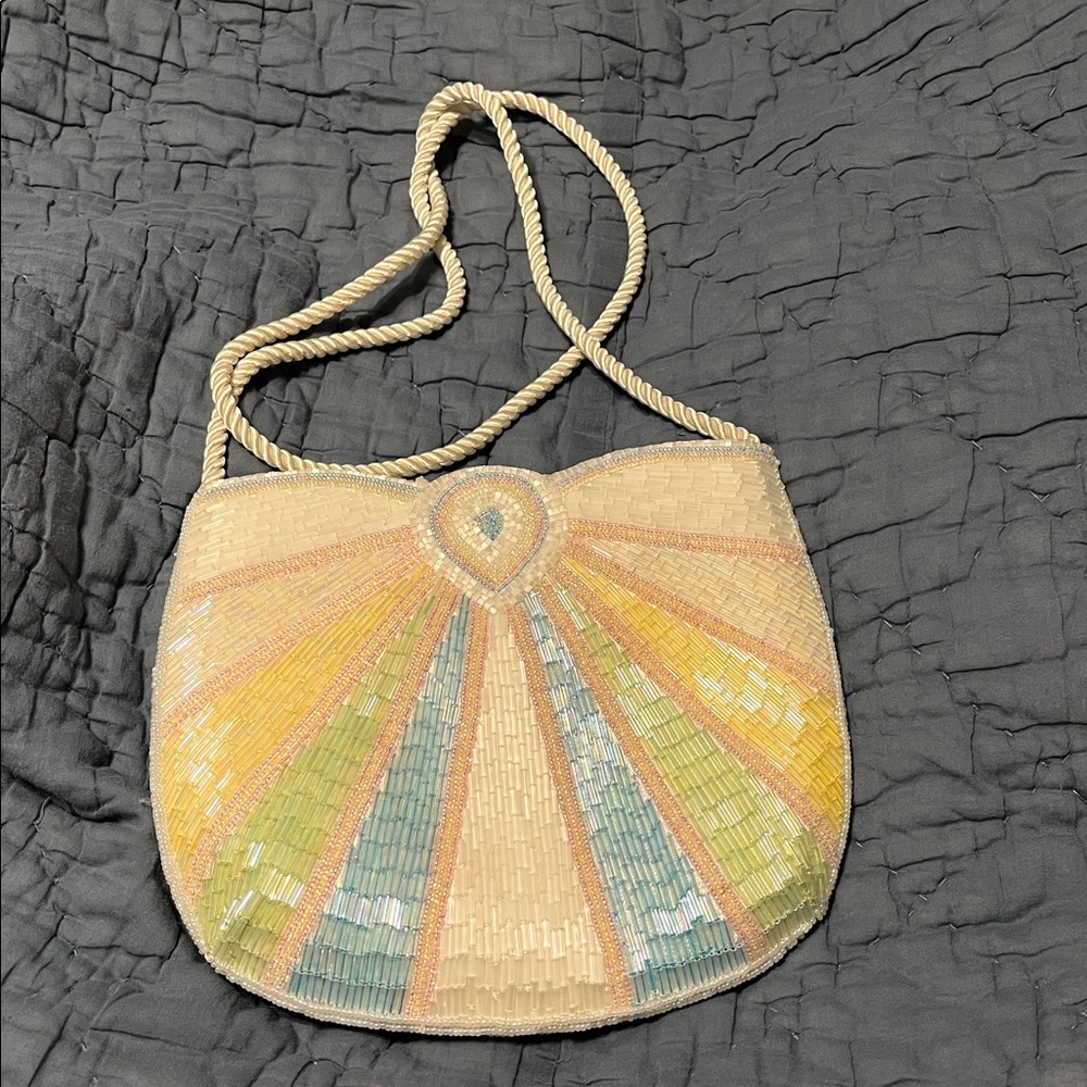 Handcrafted unique pastel sequined bag - Picture 3 of 10